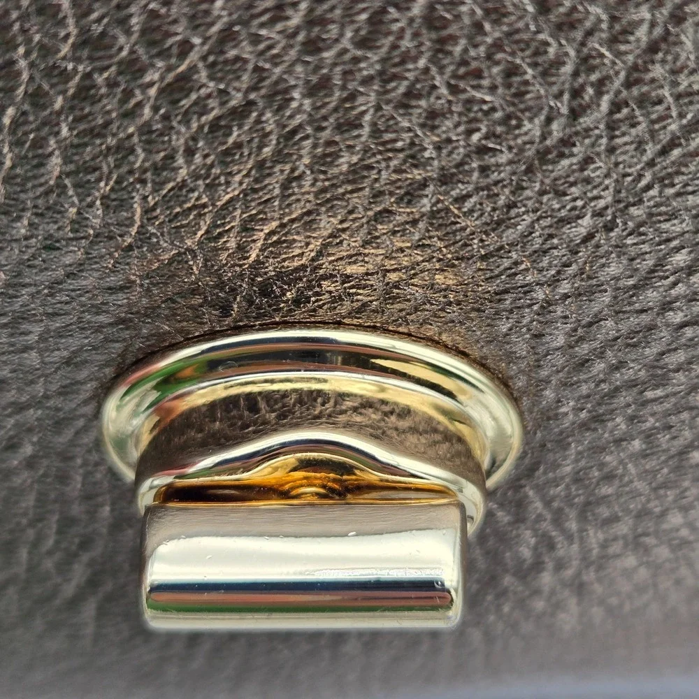 Coach Gold Metallic‎ Leather Clutch Purse Bag Chain Strap Cocktail Party Dressy